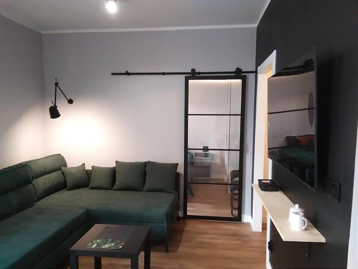 Z Garazem Podziemnym Apartment *